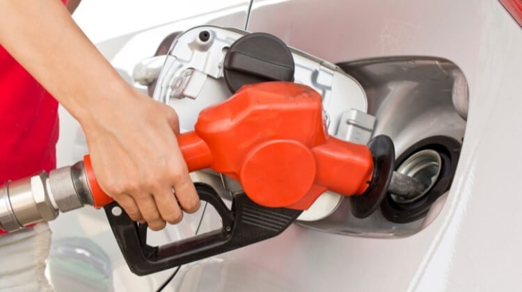 Los mejores consejos para ahorrar combustible