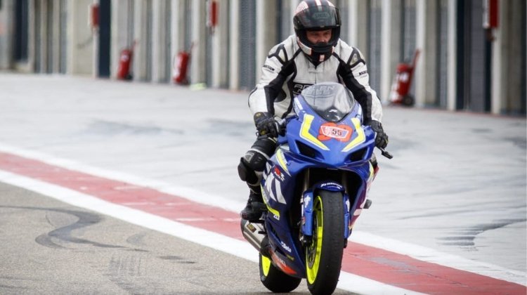Carreras de Motos: Preparación Técnica y Mental, Desde el Taller hasta la Pista