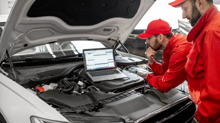 Tecnología de Vanguardia para Diagnosticar y Reparar Cualquier Problema con tu Moto o Coche