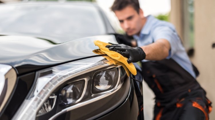Limpieza y Detallado de Coches